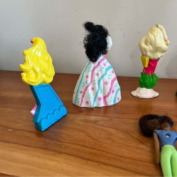 Barbies Set Of 7 1995 McDonald's Happy Meal Toys - Picture 6 of 10